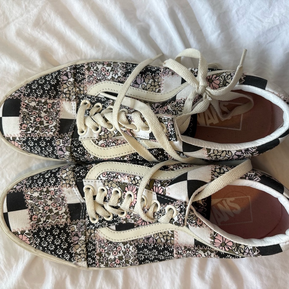Vans Women's Patchwork Floral Sneakers - Black and White